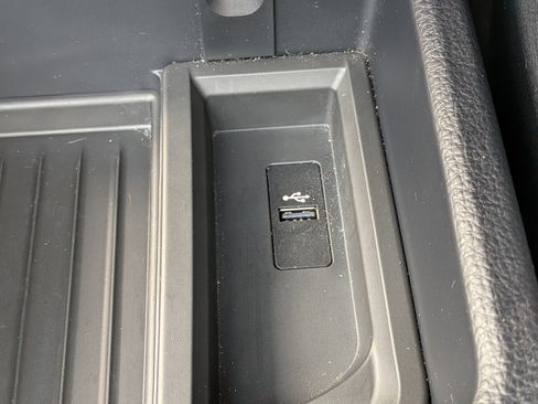 Used 2018 BMW 328d xDrive Wagon image 33