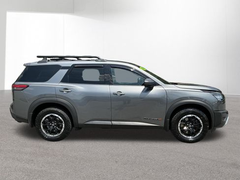 Used 2023 Nissan Pathfinder Rock Creek AWD/4WD image 2