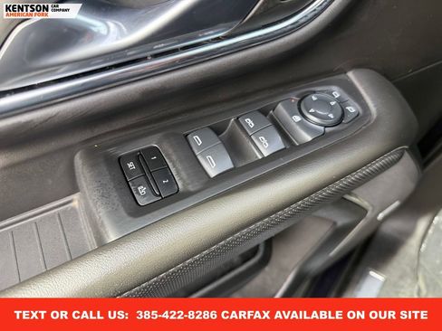 Used 2024 GMC Yukon SLT image 24