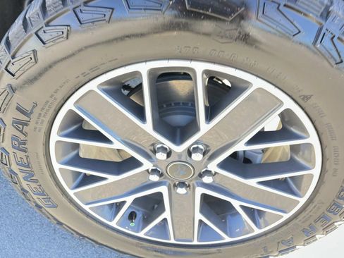 Used 2024 Jeep Wrangler High Altitude image 11