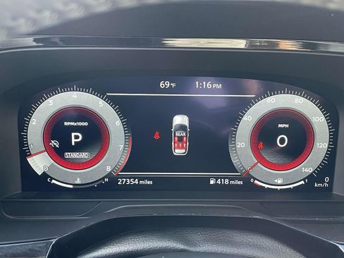 Used 2024 Nissan Pathfinder Platinum image 25