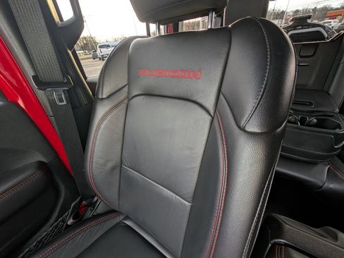Used 2018 Jeep Wrangler Unlimited Rubicon image 14
