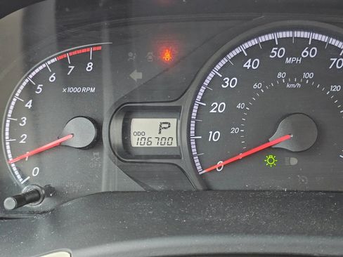 Used 2012 Toyota Sienna LE image 7