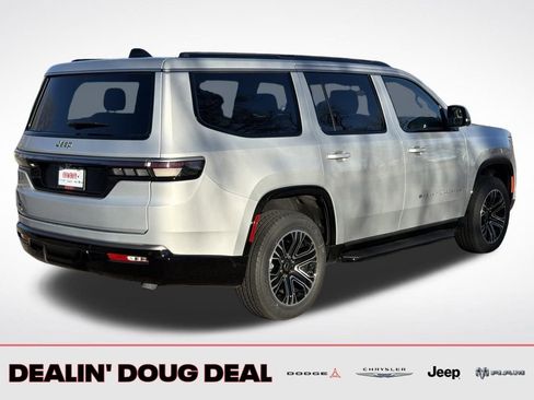 New 2026 Jeep Grand Wagoneer 4WD w/ Premium Group I image 5