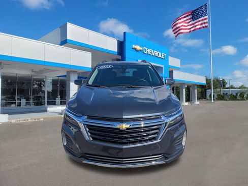 Used 2023 Chevrolet Equinox LT image 2
