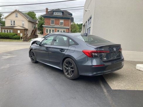 Used 2022 Honda Civic Sport image 4