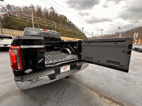 New 2025 Ford F150 Lariat w/ Equipment Group 501A Mid image 23