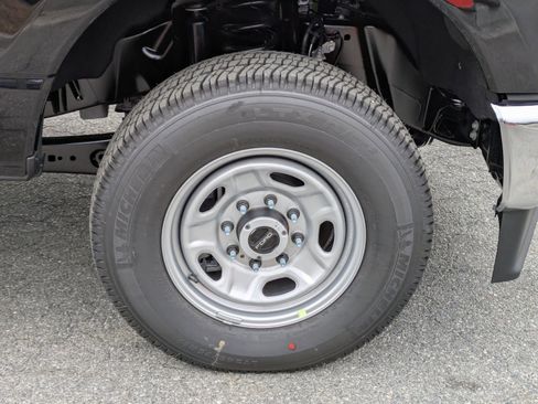New 2026 Ford F250 XL AWD/4WD image 13