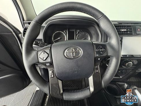 Used 2020 Toyota 4Runner TRD Off-Road Premium w/ Moonroof Package AWD/4WD image 2