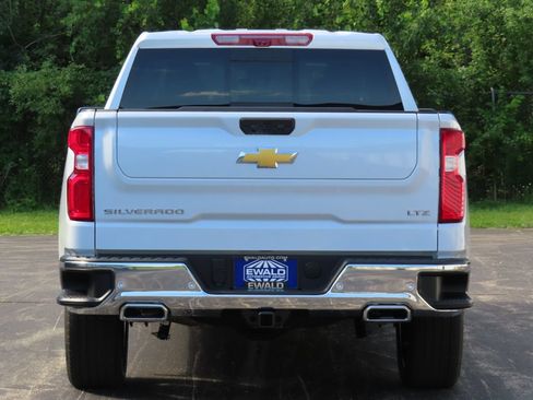 New 2026 Chevrolet Silverado 1500 LTZ w/ LTZ Premium Package AWD/4WD image 24