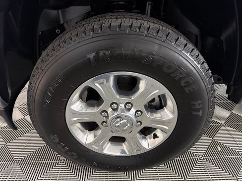 Used 2024 RAM 2500 Big Horn w/ Level 2 Equipment Group AWD/4WD image 12