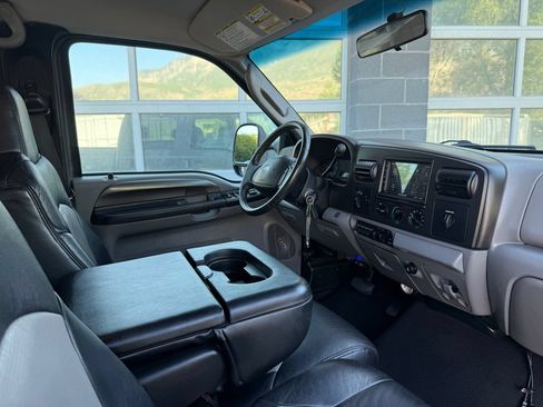 Used 2006 Ford F350 XLT AWD/4WD image 45