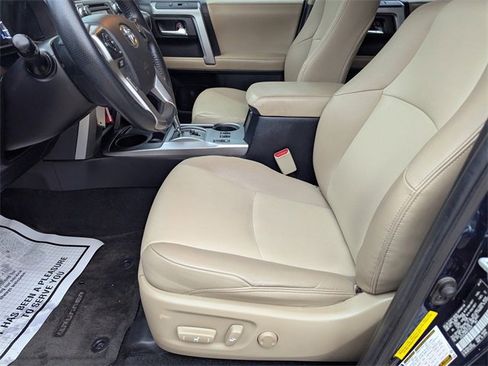 Used 2019 Toyota 4Runner image 15