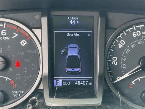 Used 2020 Toyota Tacoma TRD Off-Road image 17