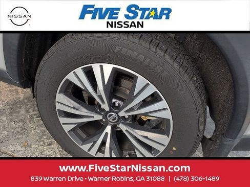 Used 2021 Nissan Rogue SV image 21