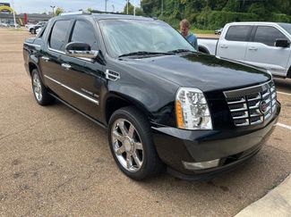 Used 2010 Cadillac Escalade EXT Premium image 1