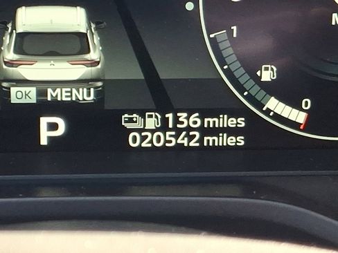 Used 2024 Mitsubishi Outlander SE image 20