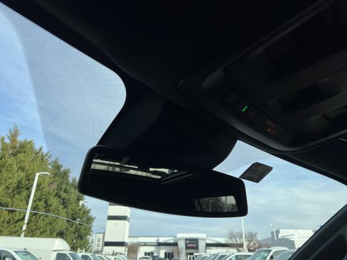 Used 2023 Chevrolet Tahoe LT w/ Luxury Package image 27