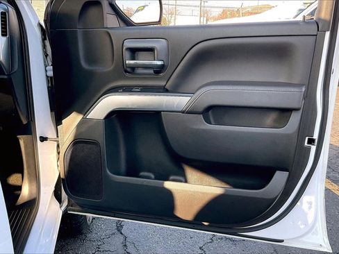 Used 2018 Chevrolet Silverado 1500 LT w/ All Star Edition image 21