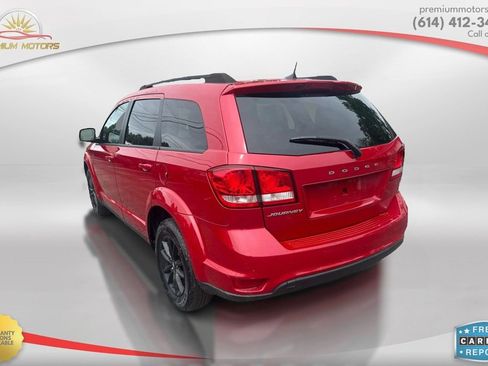 Used 2019 Dodge Journey SE w/ Connectivity Group FWD image 3