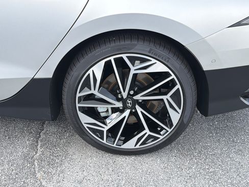 Used 2024 Hyundai Ioniq 6 Limited RWD image 21