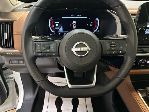 Certified 2024 Nissan Pathfinder Platinum image 14