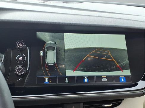 Used 2023 Buick Envision Avenir image 13