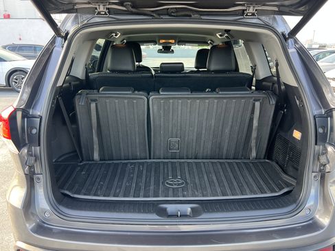 Used 2017 Toyota Highlander Plus image 21
