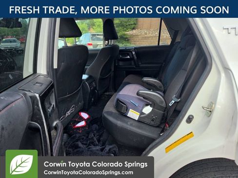 Used 2022 Toyota 4Runner TRD Off-Road AWD/4WD image 11