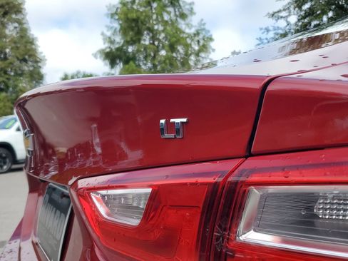 Used 2025 Chevrolet Malibu LT FWD image 8