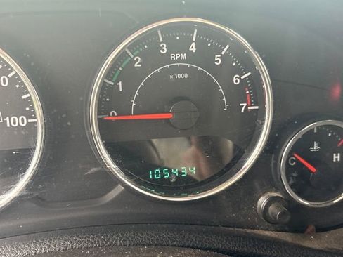 Used 2014 Jeep Wrangler Sport w/ Connectivity Group image 12