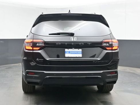 New 2026 Honda Pilot Black Edition image 9