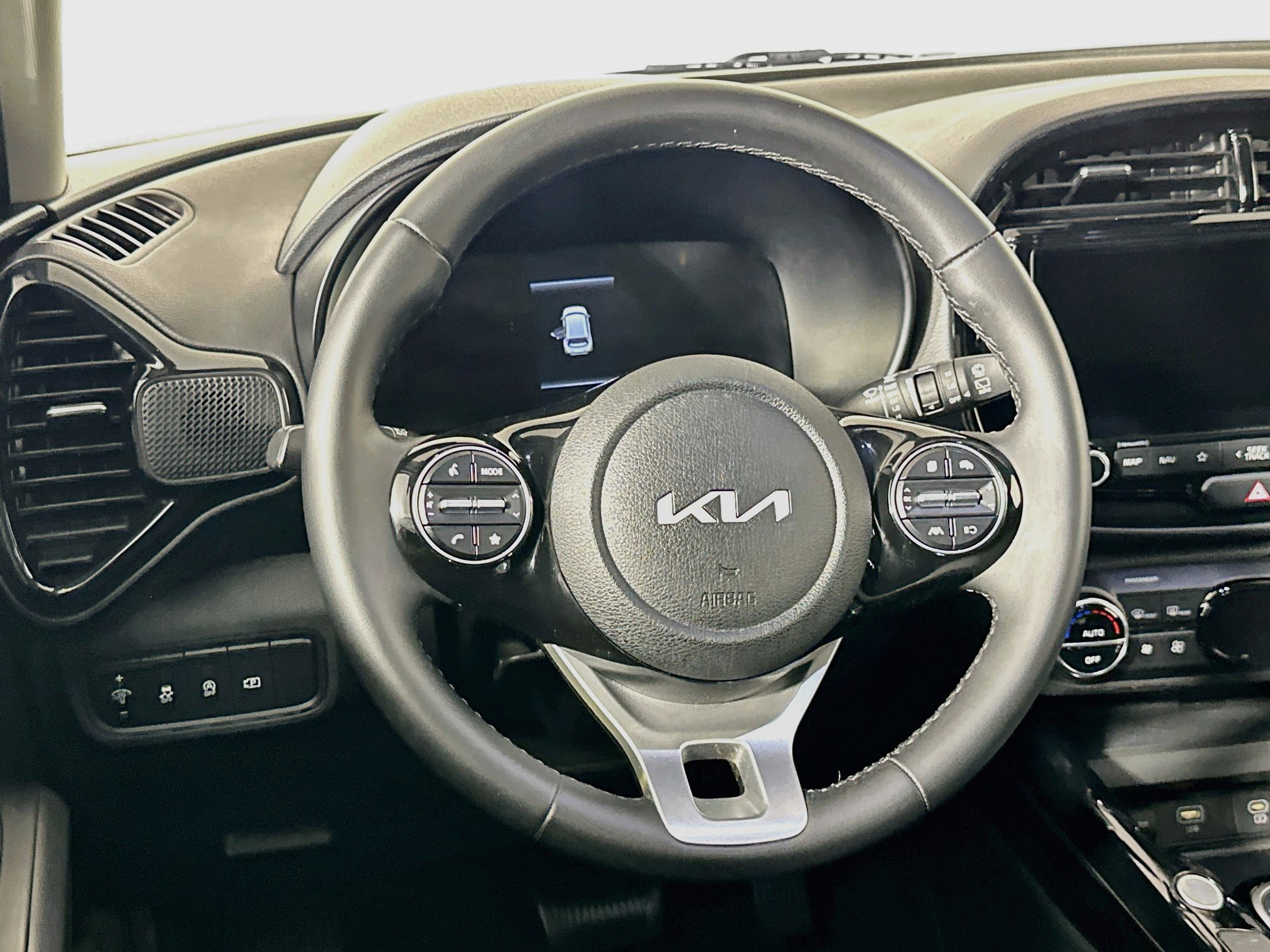 Used 2023 Kia Soul EX FWD image 18