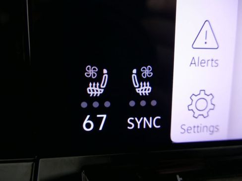 Used 2024 Volkswagen Atlas Cross Sport SEL Premium R-Line image 12