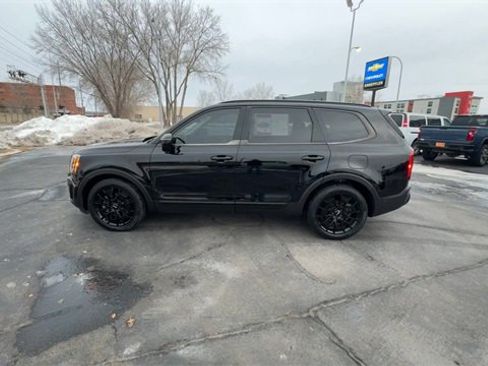 Used 2022 Kia Telluride SX w/ SX Prestige Package image 5