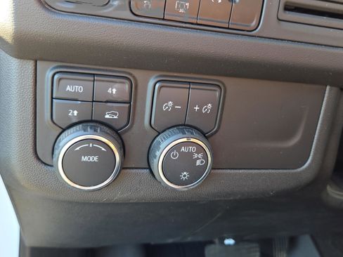 Used 2024 Chevrolet Tahoe RST w/ Luxury Package AWD/4WD image 27
