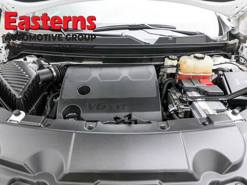 Used 2022 Chevrolet Traverse LT image 7