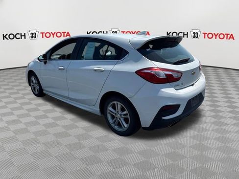 Used 2017 Chevrolet Cruze LT w/ RS Package FWD image 6