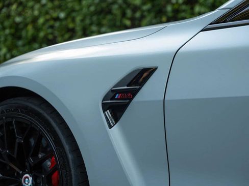 Used 2023 BMW M4 CSL image 38