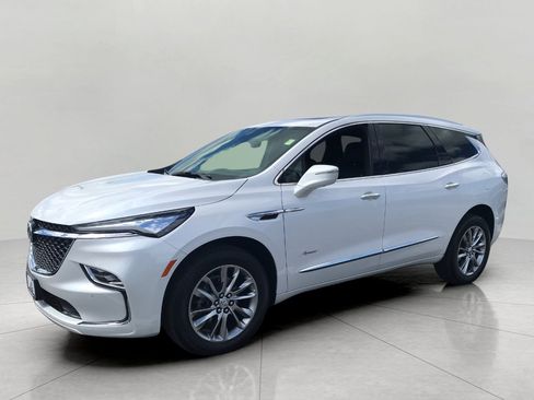Used 2024 Buick Enclave Avenir w/ Avenir Technology Package AWD/4WD image 11