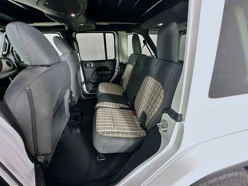 New 2026 Jeep Wrangler Unlimited Sport image 32