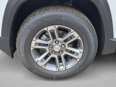 New 2026 GMC Terrain Elevation w/ Technology Package II AWD/4WD image 10