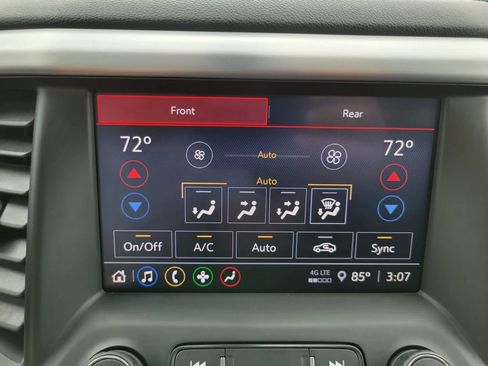 Used 2020 GMC Acadia SLE image 16