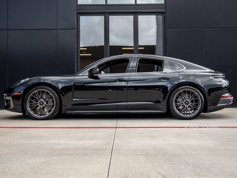 Certified 2026 Porsche Panamera Turbo AWD/4WD image 2