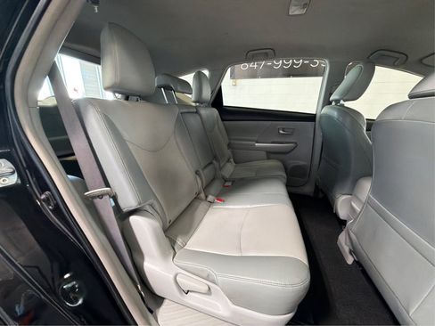 Used 2014 Toyota Prius V Five FWD image 15