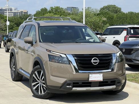 Certified 2025 Nissan Pathfinder Platinum w/ Cargo Package image 1