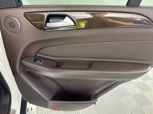 Used 2017 Mercedes-Benz GLE 350 image 25