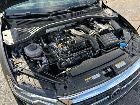 Used 2022 Volkswagen Jetta SE FWD image 32