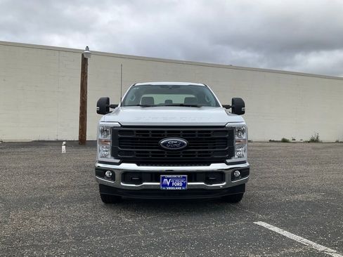 New 2025 Ford F250 XL w/ XL Chrome Package image 17
