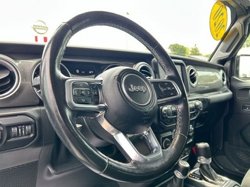 Used 2020 Jeep Wrangler Unlimited Sahara AWD/4WD image 33